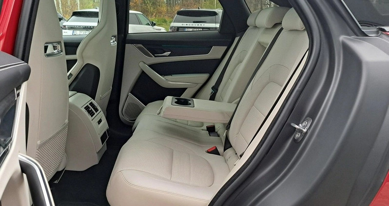 Jaguar F-Pace cena 329000 przebieg: 12000, rok produkcji 2022 z Supraśl małe 781